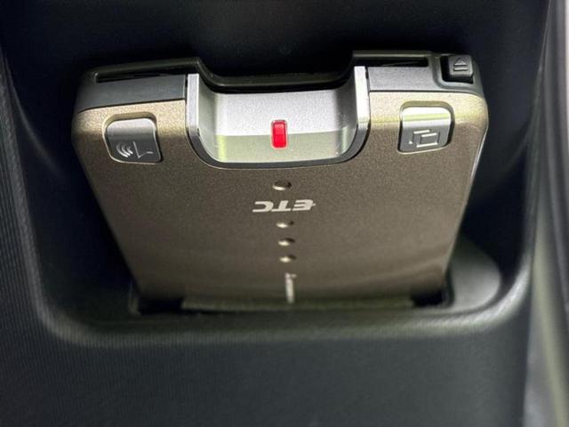 アクア Ｓスタイルブラック　保証書／純正　ＳＤナビ／衝突安全装置／車線逸脱防止支援システム／Ｂｌｕｅｔｏｏｔｈ接続／ＥＴＣ／ＥＢＤ付ＡＢＳ／横滑り防止装置／アイドリングストップ／バックモニター／フルセグＴＶ／ＤＶＤ／禁煙車（17枚目）