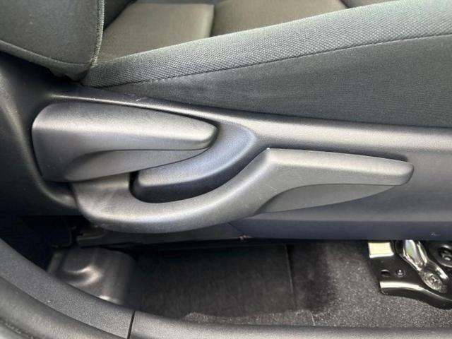 アクア Ｓスタイルブラック　保証書／純正　ＳＤナビ／衝突安全装置／車線逸脱防止支援システム／Ｂｌｕｅｔｏｏｔｈ接続／ＥＴＣ／ＥＢＤ付ＡＢＳ／横滑り防止装置／アイドリングストップ／バックモニター／フルセグＴＶ／ＤＶＤ／禁煙車（36枚目）