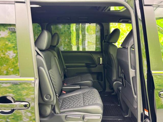 ヴォクシー ハイブリッドＳ－Ｚ　新品タイヤ／保証書／純正　１０インチ　ＳＤナビ／フリップダウンモニター　純正　１２．８インチ／衝突安全装置／両側電動スライドドア／シートヒーター　前席／車線逸脱防止支援システム／シート　合皮　ドラレコ（5枚目）