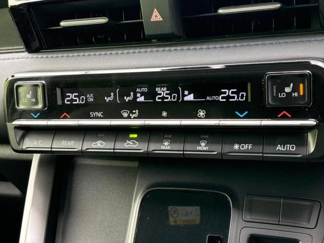 ヴォクシー ハイブリッドＳ－Ｚ　新品タイヤ／保証書／純正　１０インチ　ＳＤナビ／フリップダウンモニター　純正　１２．８インチ／衝突安全装置／両側電動スライドドア／シートヒーター　前席／車線逸脱防止支援システム／シート　合皮　ドラレコ（13枚目）