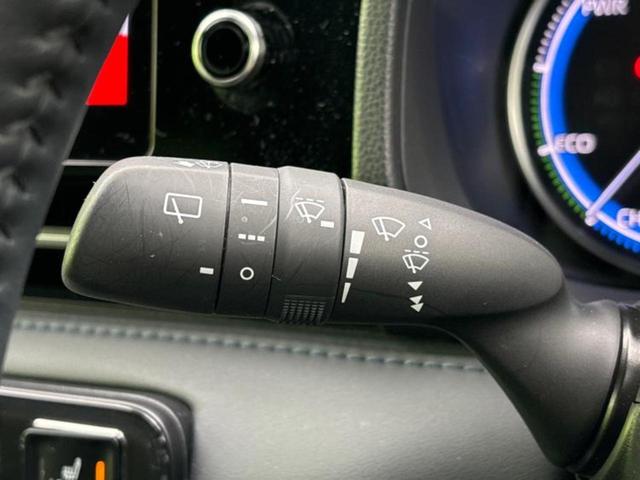 ヴォクシー ハイブリッドＳ－Ｚ　新品タイヤ／保証書／純正　１０インチ　ＳＤナビ／フリップダウンモニター　純正　１２．８インチ／衝突安全装置／両側電動スライドドア／シートヒーター　前席／車線逸脱防止支援システム／シート　合皮　ドラレコ（28枚目）