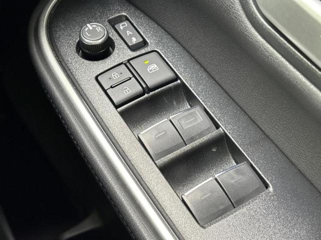 ヴォクシー ハイブリッドＳ－Ｚ　新品タイヤ／保証書／純正　１０インチ　ＳＤナビ／フリップダウンモニター　純正　１２．８インチ／衝突安全装置／両側電動スライドドア／シートヒーター　前席／車線逸脱防止支援システム／シート　合皮　ドラレコ（37枚目）