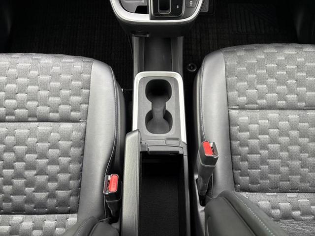 ヴォクシー ハイブリッドＳ－Ｚ　新品タイヤ／保証書／純正　１０インチ　ＳＤナビ／フリップダウンモニター　純正　１２．８インチ／衝突安全装置／両側電動スライドドア／シートヒーター　前席／車線逸脱防止支援システム／シート　合皮　ドラレコ（40枚目）