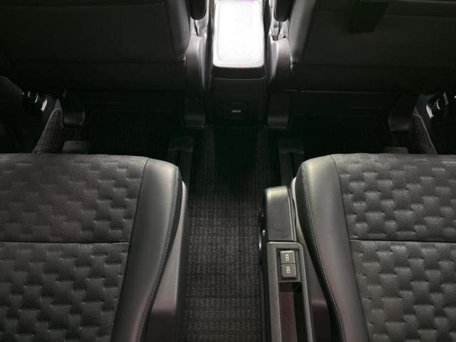 ヴォクシー ハイブリッドＳ－Ｚ　新品タイヤ／保証書／純正　１０インチ　ＳＤナビ／フリップダウンモニター　純正　１２．８インチ／衝突安全装置／両側電動スライドドア／シートヒーター　前席／車線逸脱防止支援システム／シート　合皮　ドラレコ（43枚目）