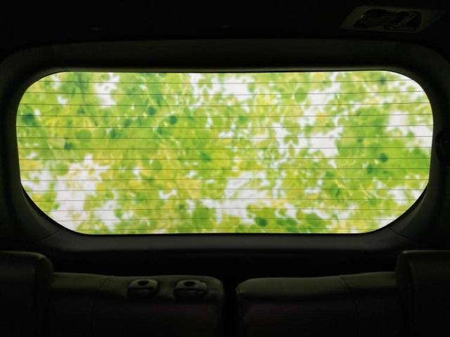 ヴォクシー ハイブリッドＳ－Ｚ　新品タイヤ／保証書／純正　１０インチ　ＳＤナビ／フリップダウンモニター　純正　１２．８インチ／衝突安全装置／両側電動スライドドア／シートヒーター　前席／車線逸脱防止支援システム／シート　合皮　ドラレコ（45枚目）