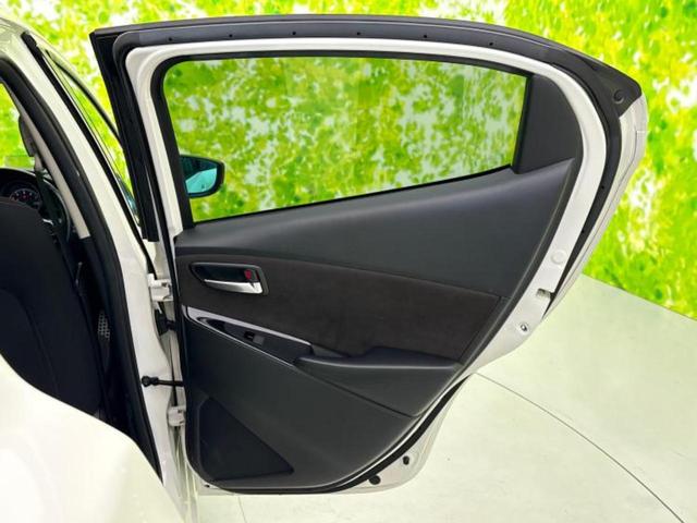 デミオ １５Ｓミストマルーン　純正エアロ／保証書／純正　ＳＤナビ／衝突安全装置／シートヒーター　前席／全方位モニター／車線逸脱防止支援システム／ヘッドランプ　ＬＥＤ／ＥＢＤ付ＡＢＳ／横滑り防止装置／アイドリングストップ　フルエアロ（21枚目）