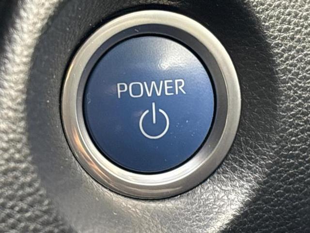 カローラクロス ハイブリッドＺ　新品タイヤ／パノラマルーフ／保証書／ディスプレイオーディオ＋ナビ９インチ／トヨタセーフティセンス／シートヒーター　前席／車線逸脱防止支援システム／シート　ハーフレザー／電動バックドア　サンルーフ（14枚目）