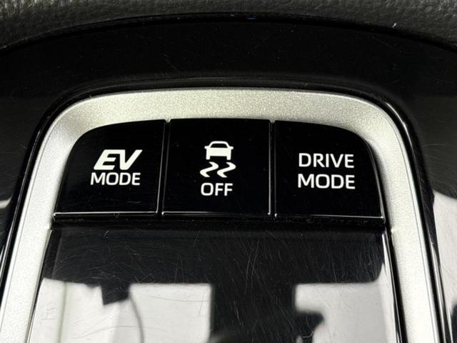 カローラクロス ハイブリッドＺ　新品タイヤ／パノラマルーフ／保証書／ディスプレイオーディオ＋ナビ９インチ／トヨタセーフティセンス／シートヒーター　前席／車線逸脱防止支援システム／シート　ハーフレザー／電動バックドア　サンルーフ（15枚目）