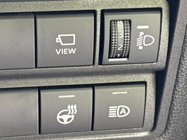 ヤリスクロス ハイブリッドＺウルバーノ　保証書／ディスプレイオーディオ＋ナビ８インチ／トヨタセーフティセンス／シートヒーター　前席／パノラミックビューモニター／車線逸脱防止支援システム／シート　ハーフレザー／ヘッドランプ　ＬＥＤ　電動シート（16枚目）