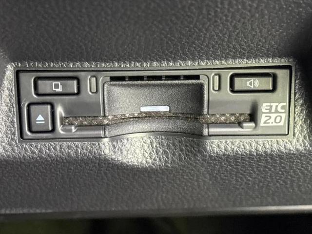 ヤリスクロス ハイブリッドＺウルバーノ　保証書／ディスプレイオーディオ＋ナビ８インチ／トヨタセーフティセンス／シートヒーター　前席／パノラミックビューモニター／車線逸脱防止支援システム／シート　ハーフレザー／ヘッドランプ　ＬＥＤ　電動シート（17枚目）