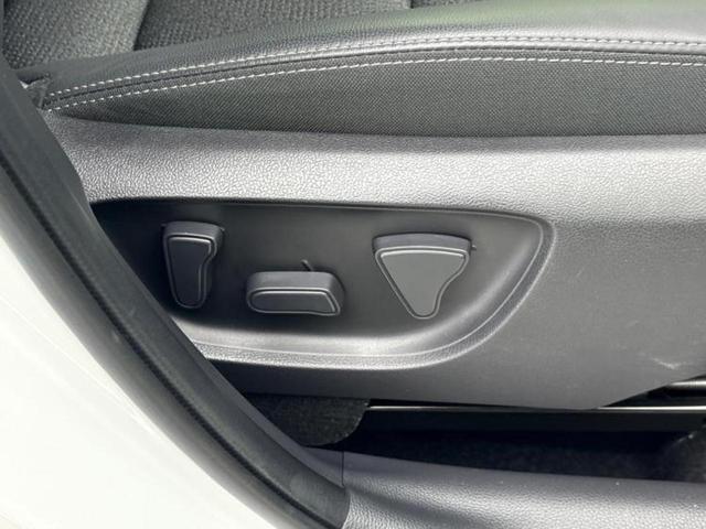 ヤリスクロス ハイブリッドＺウルバーノ　保証書／ディスプレイオーディオ＋ナビ８インチ／トヨタセーフティセンス／シートヒーター　前席／パノラミックビューモニター／車線逸脱防止支援システム／シート　ハーフレザー／ヘッドランプ　ＬＥＤ　電動シート（36枚目）