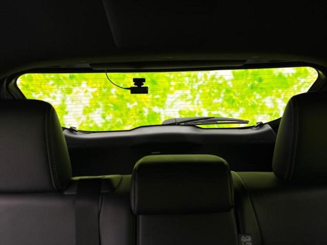 ヤリスクロス ハイブリッドＺウルバーノ　保証書／ディスプレイオーディオ＋ナビ８インチ／トヨタセーフティセンス／シートヒーター　前席／パノラミックビューモニター／車線逸脱防止支援システム／シート　ハーフレザー／ヘッドランプ　ＬＥＤ　電動シート（40枚目）