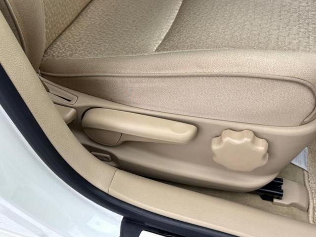 クラウン ロイヤルサルーンスペシャルパッケージ　保証書／ヘッドランプ　ＨＩＤ／ＥＴＣ／ＥＢＤ付ＡＢＳ／横滑り防止装置／クルーズコントロール／エアバッグ　運転席／エアバッグ　助手席／ＭＴモード付き／アルミホイール　純正　１６インチ　ＨＩＤヘッドライト（36枚目）