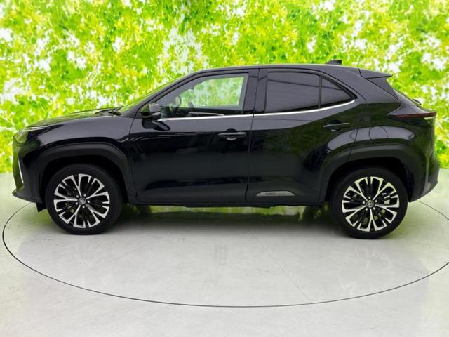 ヤリスクロス ハイブリッドＺ　ディスプレイオーディオ８インチ／トヨタセーフティセンス／シートヒーター／パノラミックビューモニター／車線逸脱防止支援システム／シート　ハーフレザー／ドライブレコーダー　社外　衝突被害軽減システム（2枚目）