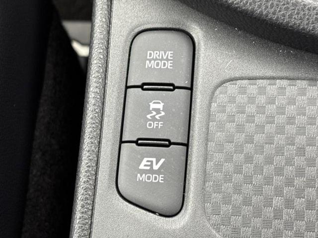 ヤリスクロス ハイブリッドＺ　ディスプレイオーディオ８インチ／トヨタセーフティセンス／シートヒーター／パノラミックビューモニター／車線逸脱防止支援システム／シート　ハーフレザー／ドライブレコーダー　社外　衝突被害軽減システム（14枚目）