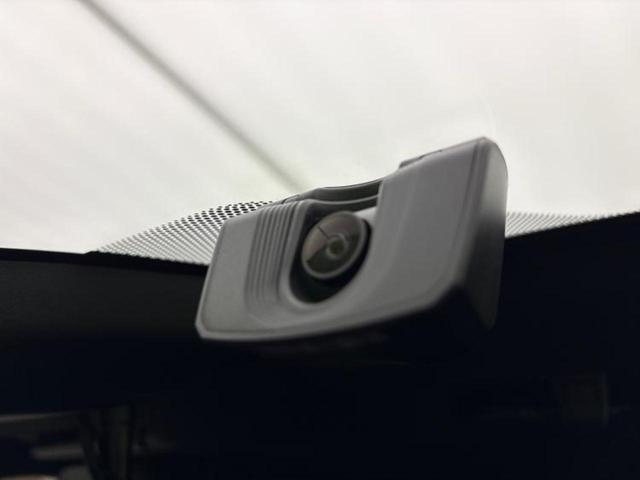 ヤリスクロス ハイブリッドＺ　ディスプレイオーディオ８インチ／トヨタセーフティセンス／シートヒーター／パノラミックビューモニター／車線逸脱防止支援システム／シート　ハーフレザー／ドライブレコーダー　社外　衝突被害軽減システム（28枚目）