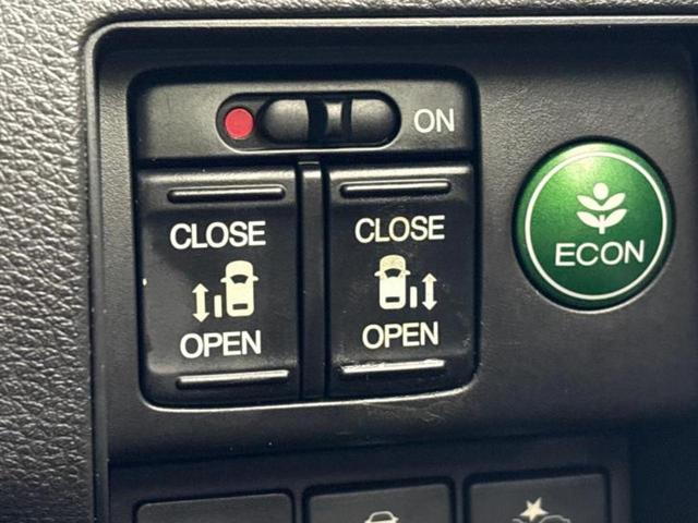 オデッセイ アブソルート・Ｘホンダセンシング　新品タイヤ／保証書／社外　１０インチ　ＳＤナビ／衝突安全装置／両側電動スライドドア／車線逸脱防止支援システム／シート　ハーフレザー／ドライブレコーダー　社外／ヘッドランプ　ＬＥＤ／ＥＴＣ　バックカメラ（16枚目）