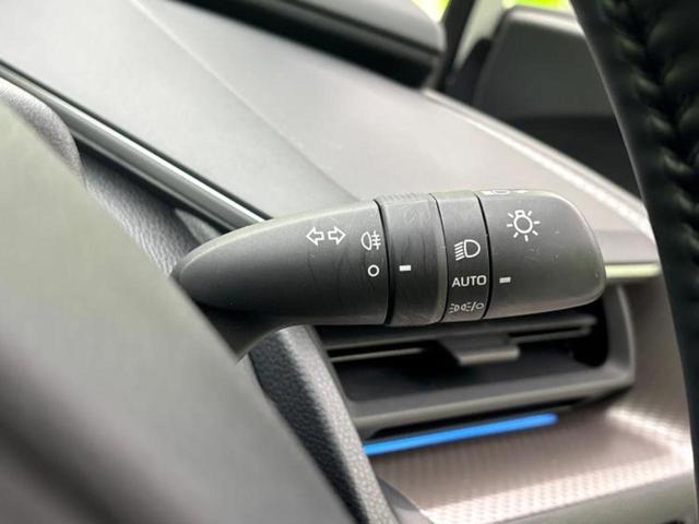 プリウス ４ＷＤ　Ｚ　ディスプレイオーディオ＋ナビ１１インチ／衝突安全装置／シートヒーター　前席／全方位モニター／車線逸脱防止支援システム／シート　合皮／パーキングアシスト　自動操舵／電動バックドア　衝突被害軽減システム（26枚目）