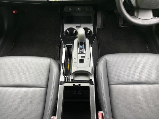 プリウス ４ＷＤ　Ｚ　ディスプレイオーディオ＋ナビ１１インチ／衝突安全装置／シートヒーター　前席／全方位モニター／車線逸脱防止支援システム／シート　合皮／パーキングアシスト　自動操舵／電動バックドア　衝突被害軽減システム（38枚目）