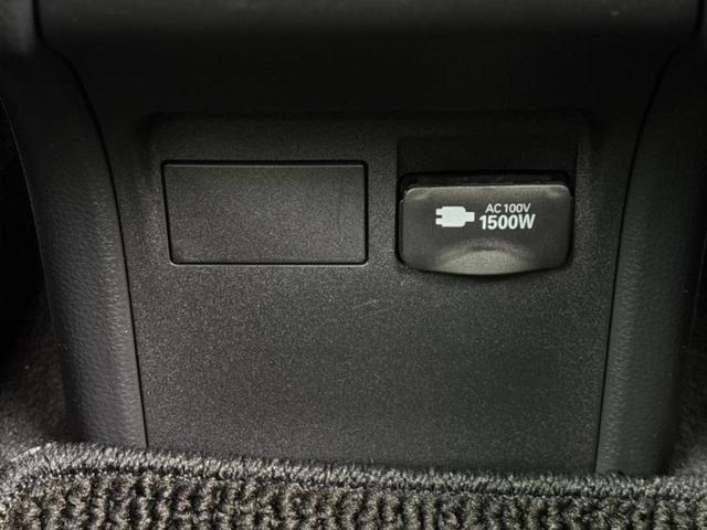 プリウス ４ＷＤ　Ｚ　ディスプレイオーディオ＋ナビ１１インチ／衝突安全装置／シートヒーター　前席／全方位モニター／車線逸脱防止支援システム／シート　合皮／パーキングアシスト　自動操舵／電動バックドア　衝突被害軽減システム（39枚目）