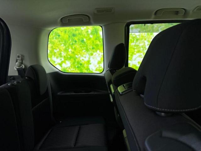 セレナ ハイウェイスターＶセレクション　社外　８インチ　ナビ／エマージェンシーブレーキ／両側電動スライドドア／アラウンドビューモニター／車線逸脱防止支援システム／パーキングアシスト　自動操舵／ドライブレコーダー　前後　衝突被害軽減システム（6枚目）