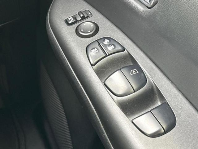 セレナ ハイウェイスターＶセレクション　社外　８インチ　ナビ／エマージェンシーブレーキ／両側電動スライドドア／アラウンドビューモニター／車線逸脱防止支援システム／パーキングアシスト　自動操舵／ドライブレコーダー　前後　衝突被害軽減システム（37枚目）