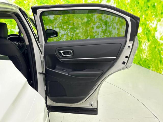 ヴェゼル ｅＨＥＶ　Ｚ　純正エアロ／保証書／ディスプレイオーディオ＋ナビ９インチ／衝突安全装置／シートヒーター／車線逸脱防止支援システム／シート　ハーフレザー／電動バックドア／ドライブレコーダー　前後　衝突被害軽減システム（21枚目）