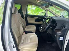 「この車の写真をもっと見たい」「状態が気になる」「この装備はついている？」どんな小さな疑問でもお気軽にお問い合わせください！ 4