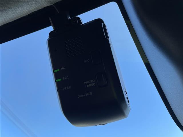 ヴェゼル ｅ：ＨＥＶ　Ｘ　純正９型ナビ　フルセグＴＶ　バックカメラ　ＬＥＤヘッドライト　ＥＴＣ　ドライブレコーダー　スマートキー　ホンダセンシング　レーダークルーズ　保証書（14枚目）