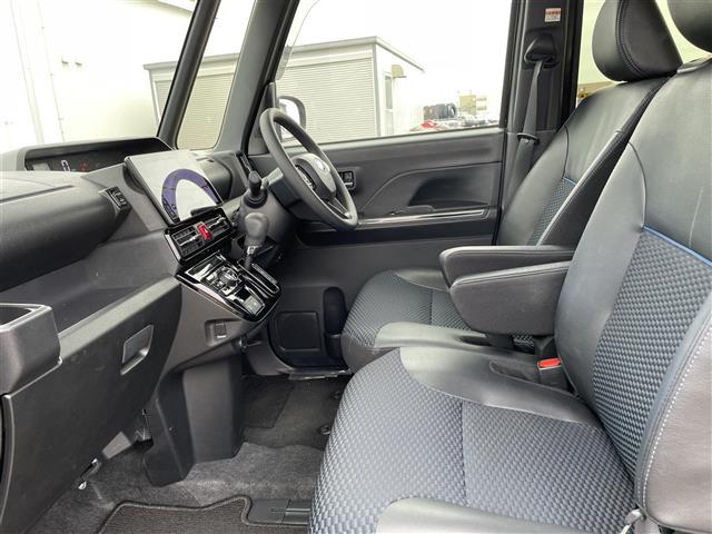 シフォン カスタムＲ　純正１０型ナビ　フルセグＴＶ　バックカメラ　ＬＥＤヘッドライト　ＥＴＣ　ドライブレコーダー　両側パワースライドドア　シートヒーター（4枚目）