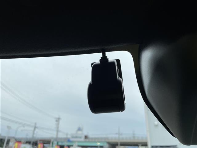 シフォン カスタムＲ　純正１０型ナビ　フルセグＴＶ　バックカメラ　ＬＥＤヘッドライト　ＥＴＣ　ドライブレコーダー　両側パワースライドドア　シートヒーター（12枚目）