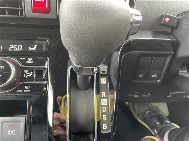 シフォン カスタムＲ　純正１０型ナビ　フルセグＴＶ　バックカメラ　ＬＥＤヘッドライト　ＥＴＣ　ドライブレコーダー　両側パワースライドドア　シートヒーター（15枚目）