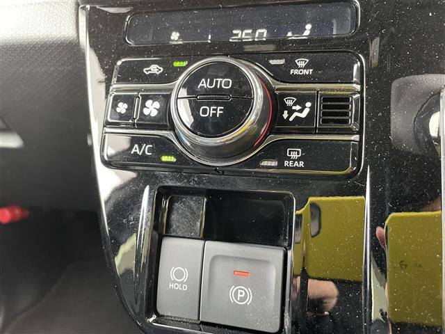 シフォン カスタムＲ　純正１０型ナビ　フルセグＴＶ　バックカメラ　ＬＥＤヘッドライト　ＥＴＣ　ドライブレコーダー　両側パワースライドドア　シートヒーター（18枚目）