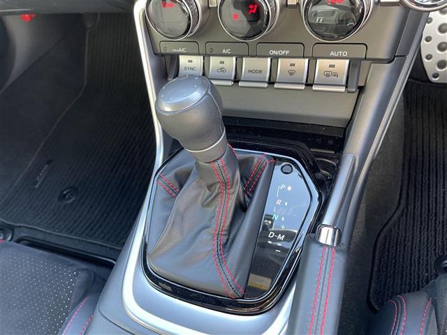 ＢＲＺ Ｓ　純正９型ナビ　フルセグＴＶ　バックカメラ　ＳＴＩスポイラー　フジツボマフラー　ＬＥＤヘッドライト　クルーズコントロール　ハーフレザーシート　スマートキー　プッシュスタート（13枚目）