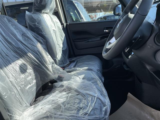 デリカミニ Ｔ　プレミアム　届出済未使用車　４ＷＤ　純正９型ディスプレイオーディオ　パノラマモニター　デジタルミラー　サイドデカール　両側パワースライド　ＬＥＤヘッドライト（3枚目）