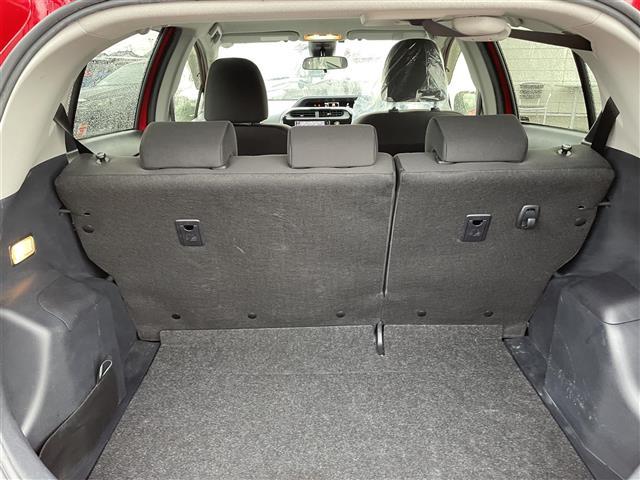 アクア Ｓ　７型ナビ　フルセグＴＶ　バックカメラ　ＬＥＤヘッドライト　ＥＴＣ　スマートキー　トヨタセーフティセンス　スマートキー　プッシュスタート（7枚目）