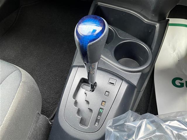 アクア Ｓ　７型ナビ　フルセグＴＶ　バックカメラ　ＬＥＤヘッドライト　ＥＴＣ　スマートキー　トヨタセーフティセンス　スマートキー　プッシュスタート（16枚目）