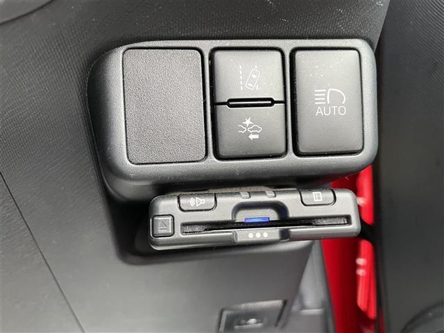 アクア Ｓ　７型ナビ　フルセグＴＶ　バックカメラ　ＬＥＤヘッドライト　ＥＴＣ　スマートキー　トヨタセーフティセンス　スマートキー　プッシュスタート（20枚目）