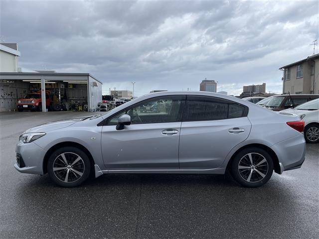 みなさまのお車選びのお手伝いをさせてください!スタッフ一同心よりご来店、お問い合わせをお待ちしております!