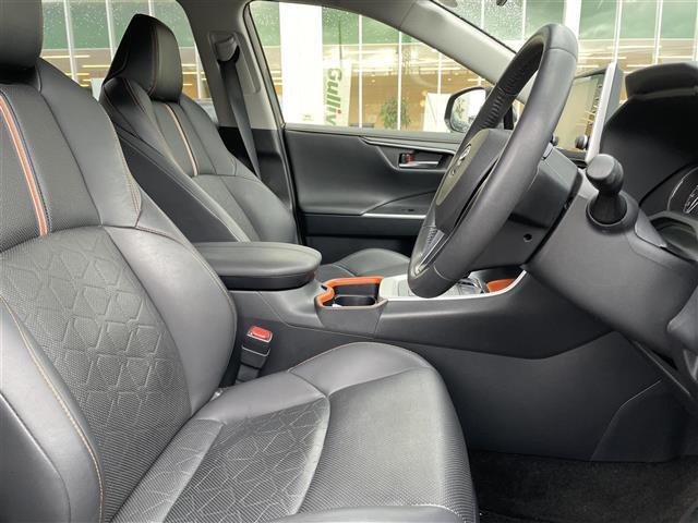 RAV4 アドベンチャー 純正ディスプレイオーディオ バックカメラ LEDヘッドライト ETC ブラインドスポットモニター LEDヘッドライト スマートキー プッシュスタート 電動ミラー レーダークルーズ(3枚目)