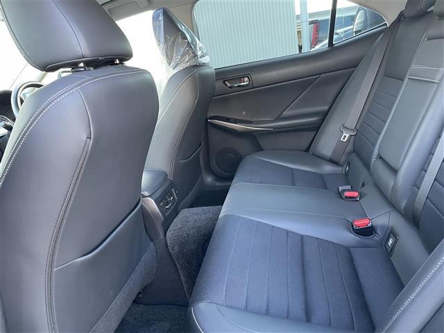 ＩＳ ＩＳ２５０　純正ナビ　フルセグＴＶ　バックカメラ　ＬＥＤライト　ＥＴＣ　ハーフレザーシート　サンルーフ　スマートキー　クルーズコントロール　社外アルミホイール（6枚目）