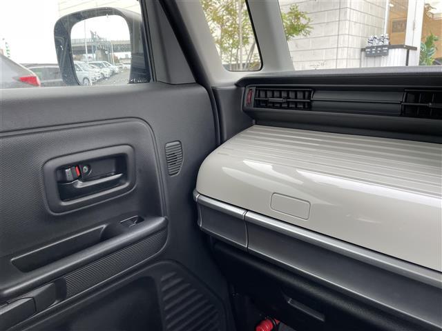 スペーシア ハイブリッドＸ　社外メモリーナビ　フルセグＴＶ　バックカメラ　両側パワースライドドア　ＬＥＤヘッドライト　ＥＴＣ　シートヒーター　レーダーブレーキ（23枚目）