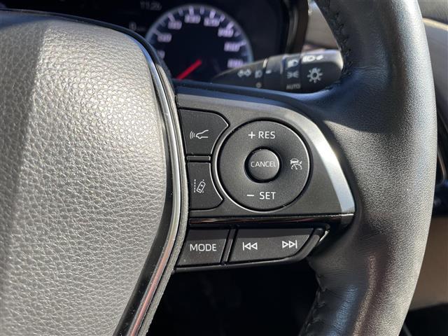 クラウンハイブリッド S Cパッケージ Four 4WD 純正ナビ フルセグTV バックカメラ LEDヘッドライト ETC ドライブレコーダー レーダークルーズ トヨタセーフティセンス スマートキー プッシュスタート パワーシート 保証書(11枚目)