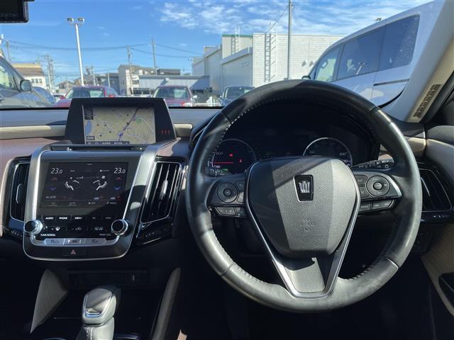 クラウンハイブリッド S Cパッケージ Four 4WD 純正ナビ フルセグTV バックカメラ LEDヘッドライト ETC ドライブレコーダー レーダークルーズ トヨタセーフティセンス スマートキー プッシュスタート パワーシート 保証書(29枚目)