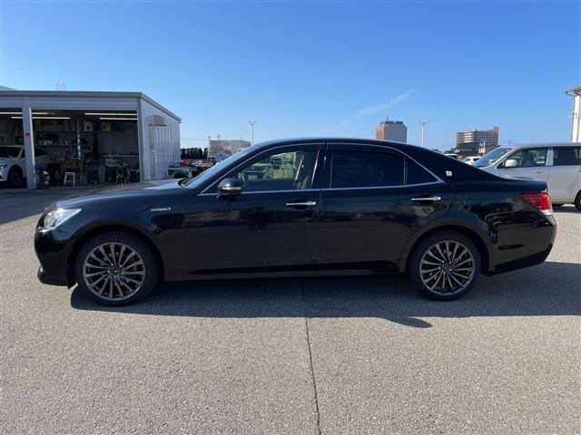 クラウンハイブリッド ロイヤルサルーン Four 4WD 純正ナビ フルセグTV 全方位カメラ LEDヘッドライト クルーズコントロール 社外アルミホイール スマートキー プッシュスタート 電動ミラー(23枚目)