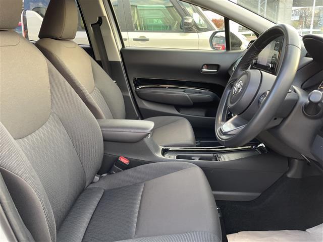 アクア Ｇ　純正ディスプレイオーディオ　バックカメラ　ＬＥＤヘッドライト　ＥＴＣ　ドライブレコーダー　トヨタセーフティセンス　レーダークルーズ　スマートキー　プッシュスタート（3枚目）