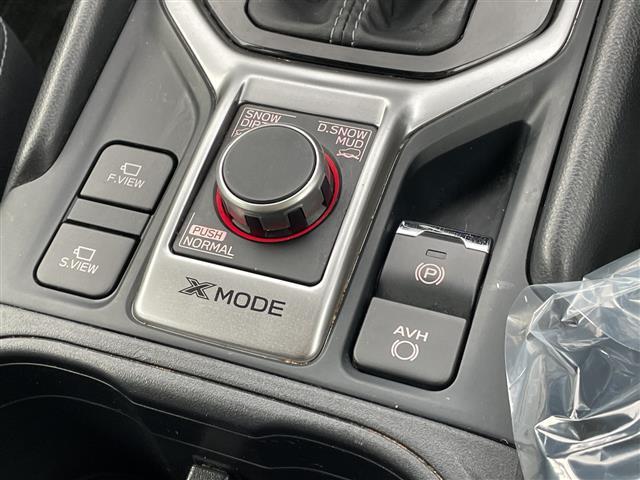 気になる車はすぐにお問い合わせください！画面右側の００６６から始まる無料ダイヤルからお問い合わせ下さい！専門スタッフがお車のご質問にお答えいたします！