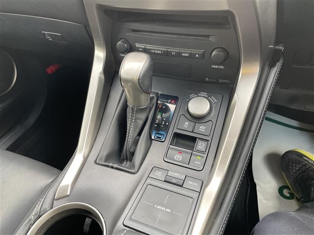 NX NX300h Iパッケージ 純正ナビ フルセグTV バックカメラ LEDヘッドライト ハンドルヒーター パワーシート スマートキー ETC 純正アルミホイール クルーズコントロール コーナーセンサー 保証書(12枚目)