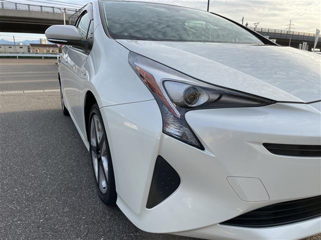 プリウス Ｓツーリングセレクション　純正ナビ　フルセグＴＶ　バックカメラ　ＬＥＤヘッドライト　ＥＴＣ　黒革シート　レーダークルーズ　トヨタセーフティセンス　純正アルミ　スマートキー　シートヒーター　プッシュスタート　ドラレコ（22枚目）