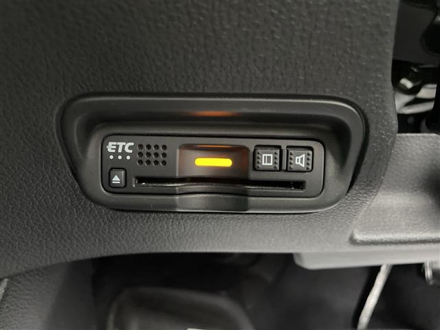 ヴェゼル ハイブリッドZ・ホンダセンシング 4WD 純正ナビ フルセグTV バックカメラ LEDヘッドライト ETC ドラレコ ホンダセンシング レーダークルーズ 純正アルミ シートヒーター ハーフレザーシート ステアリングリモコン(16枚目)